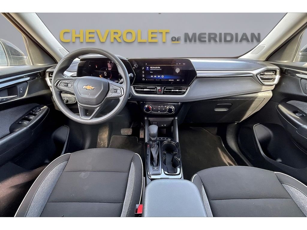 Used 2025 Mosaic Black Metallic Chevrolet LT image 11