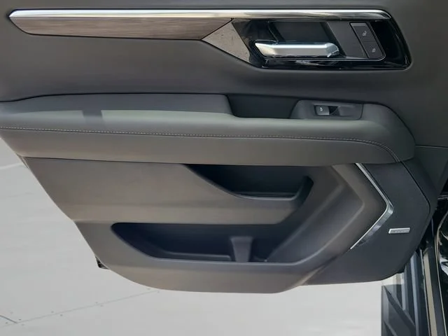 New 2026 Black Chevrolet LT image 19