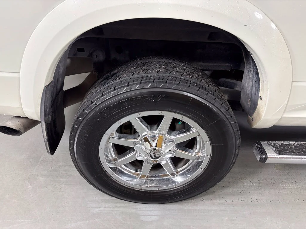 Used 2018 White Ram Laramie image 10