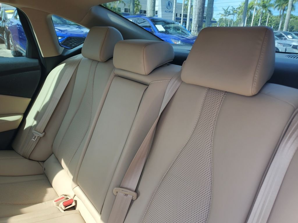 Used 2021 White Acura Technology Package image 12