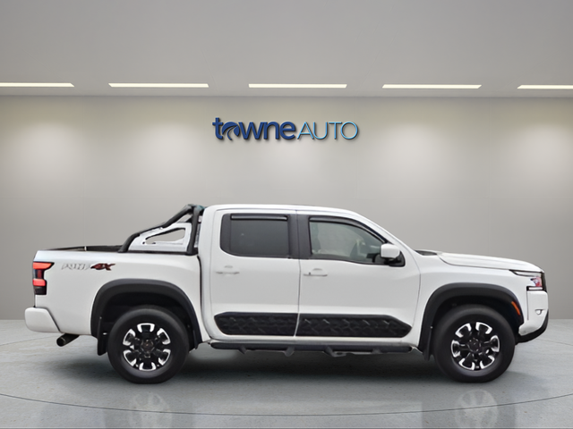 Used 2023 White Nissan PRO-4X image 10