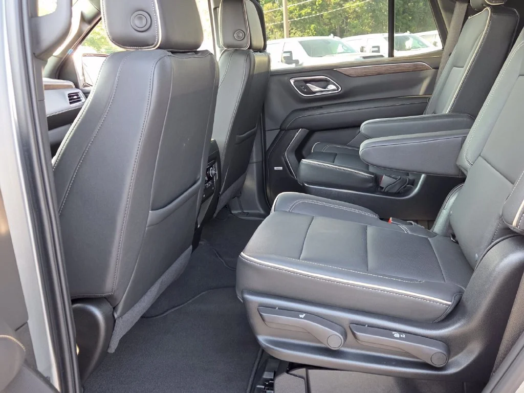 Used 2024 Sterling Gray Metallic Chevrolet Premier image 10