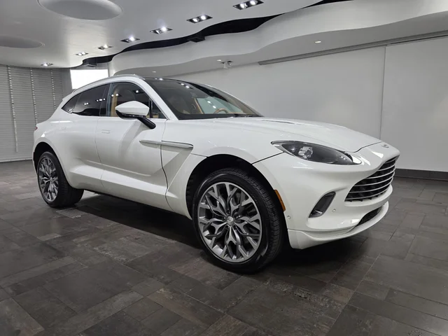 2022 Aston Martin DBX 550