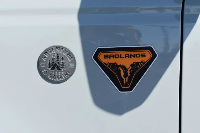 Used 2022 Gray Ford Badlands image 9