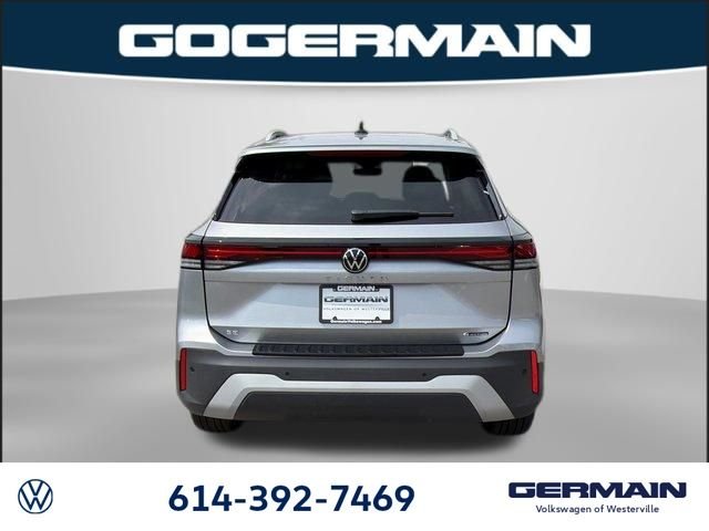 New 2026 pyrite silver metallic Volkswagen 2.0T SE image 9