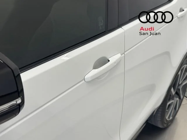 Used 2024 White Land Rover Dynamic SE image 8
