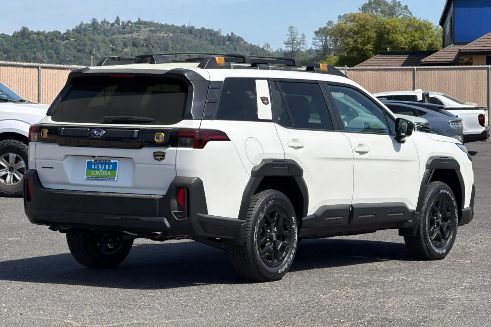 New 2026 CRYSTAL WHITE PEARL Subaru Wilderness image 3