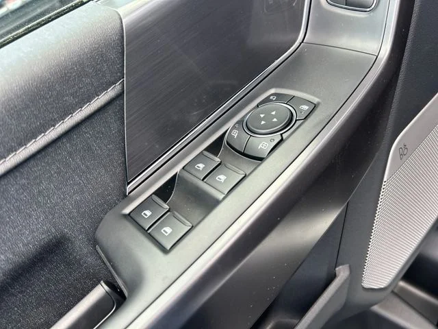 New 2026 Star White Metallic Tri-Coat Ford Lariat® image 11