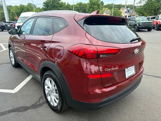Used 2019 Red Hyundai Value image 5