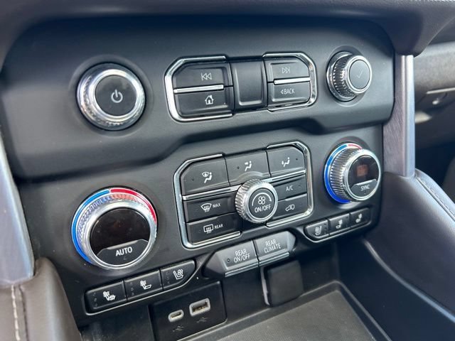 Used 2022 Midnight Blue Metallic GMC SLT image 30