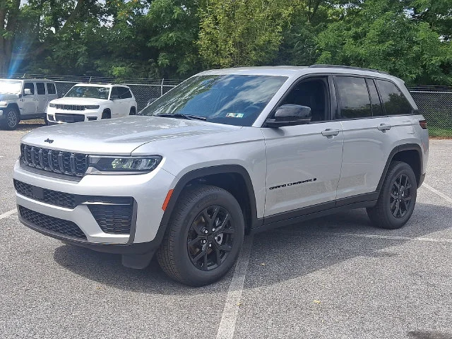 New 2026 Silver Jeep Altitude image 7