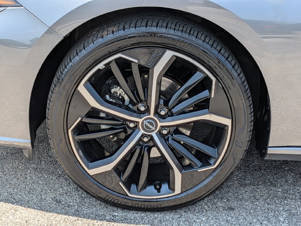 Used 2024 Gray Nissan 2.5 SR image 14