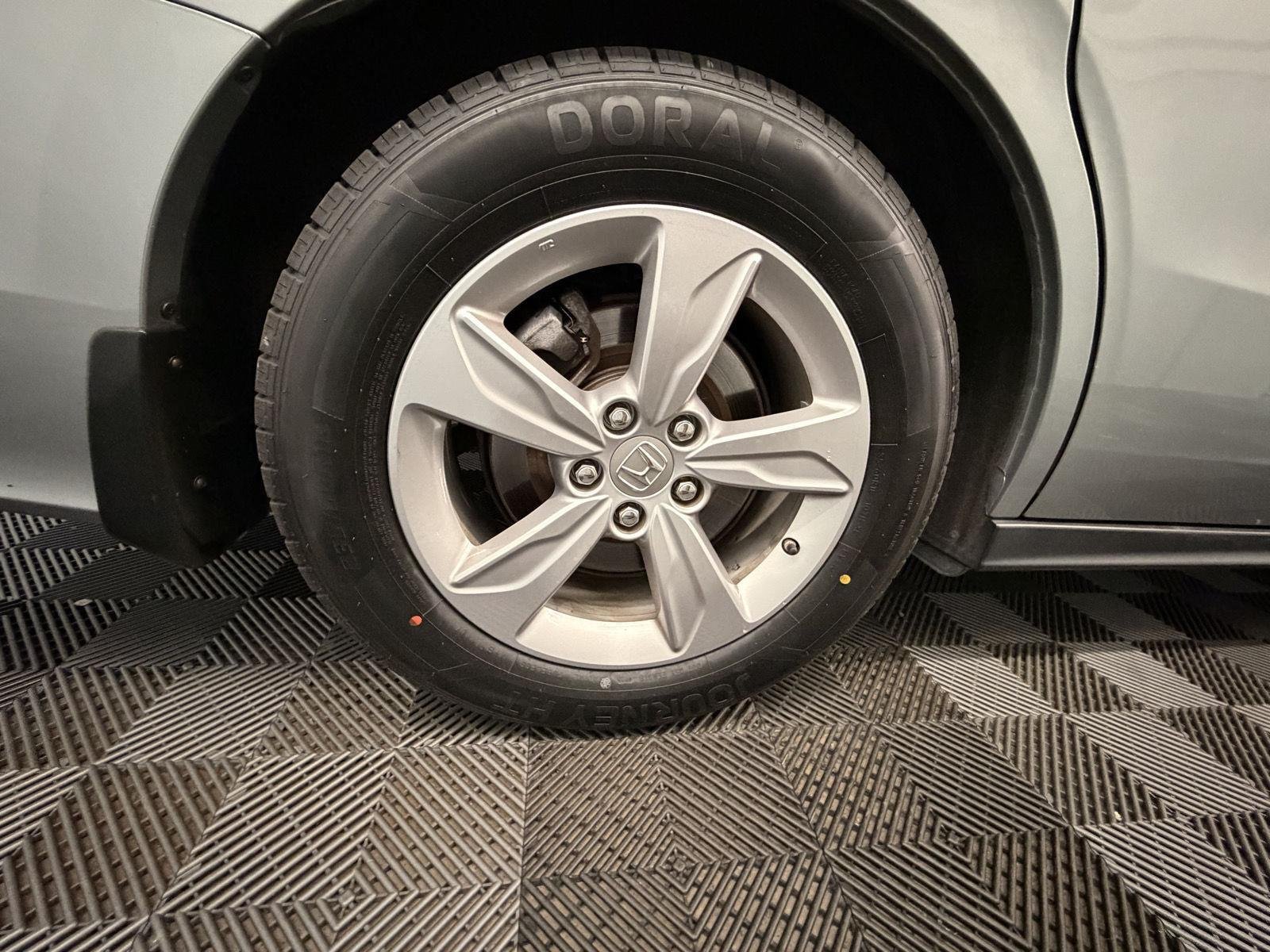 Used 2019  Honda EX-L image 33