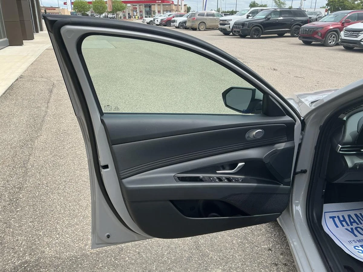 New 2026 Grey Hyundai Preferred image 15