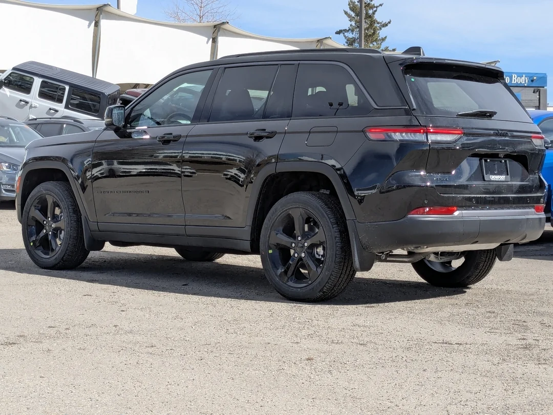 New 2026 Black Jeep Altitude - - 4x4 - Power Sunroof - Altitude Pack - 2.0L Turbo - Remote Start & More! image 6
