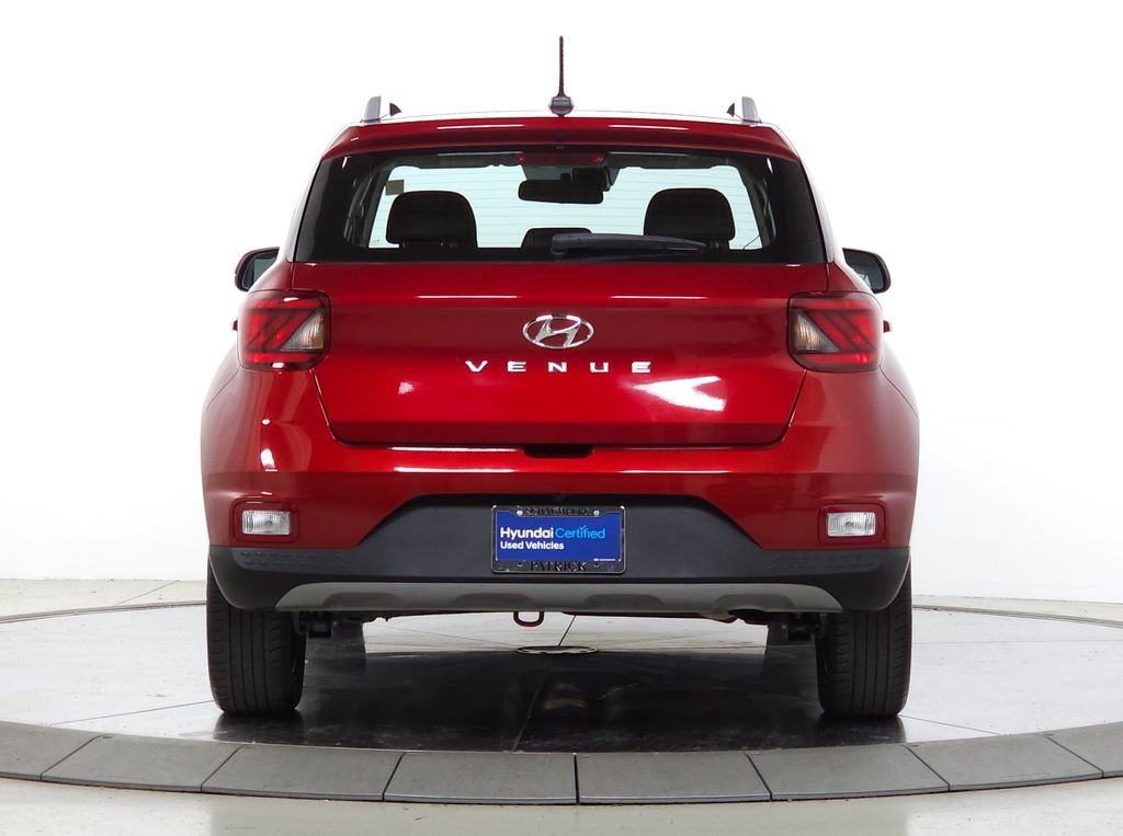 2025 Hyundai Venue SEL - Photo 7