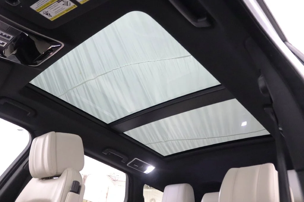 Used 2019 White Land Rover Supercharged image 36