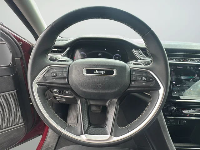 Used 2023 Red Jeep Laredo image 32