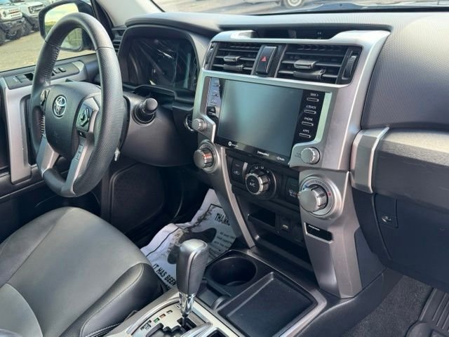 Used 2020 Midnight Black Metallic Toyota SR5 Premium image 23