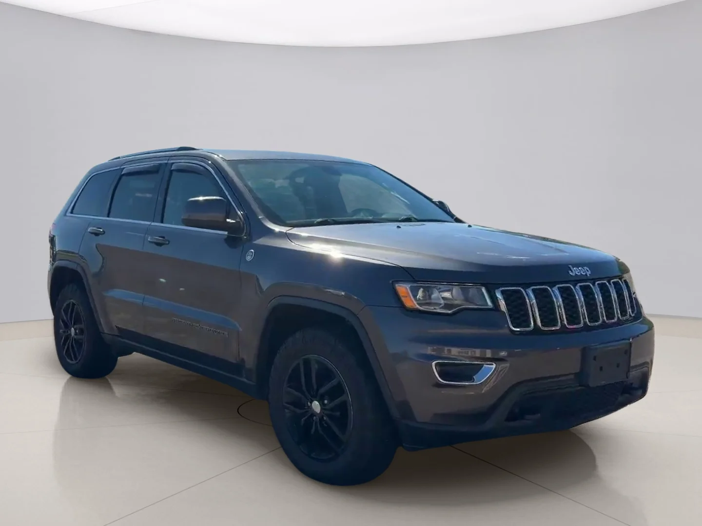 Used 2017 Gray Jeep LAREDO image 7