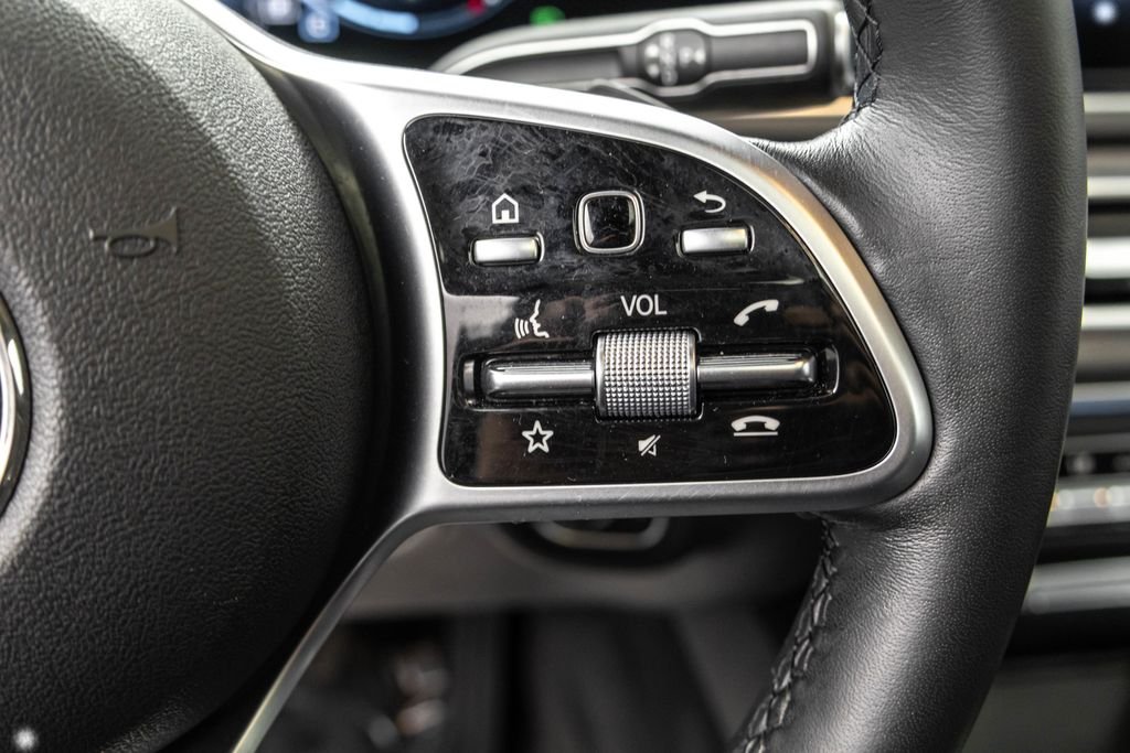 Used 2022 Black Mercedes-Benz GLE 350 image 16