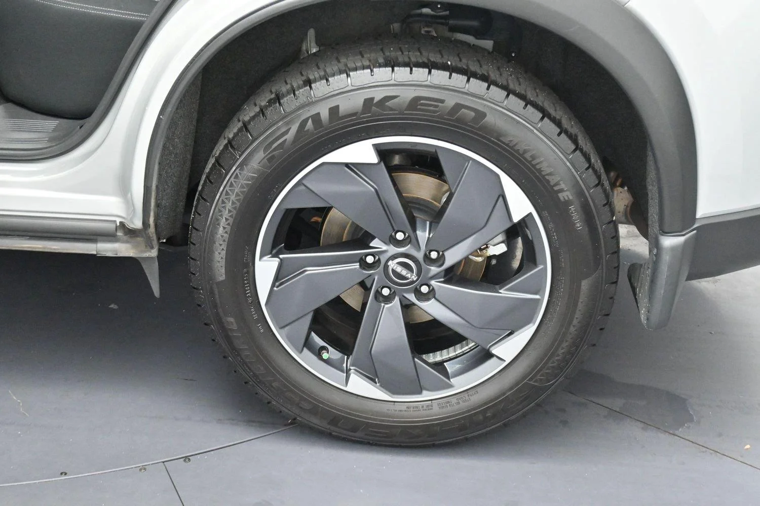 Used 2024 Silver Nissan SV image 32