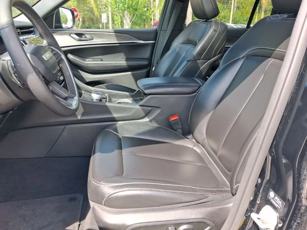 Used 2024 Black Jeep 4xe image 20
