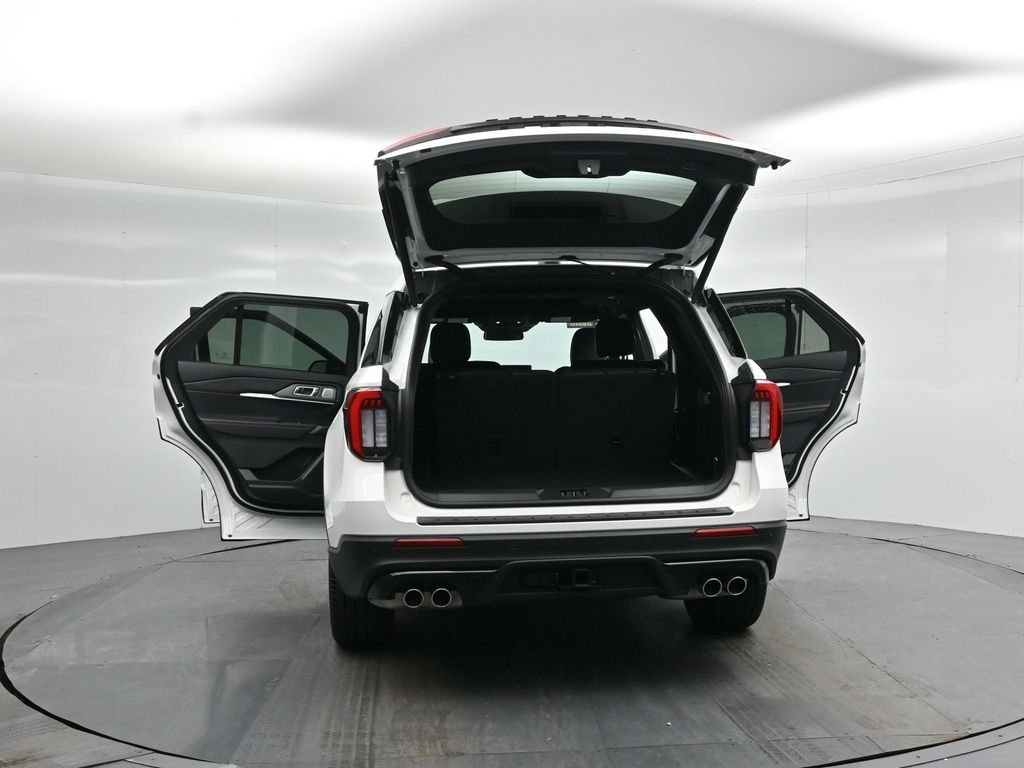 New 2026 Star White Metallic Tri-Coat Ford ST image 35