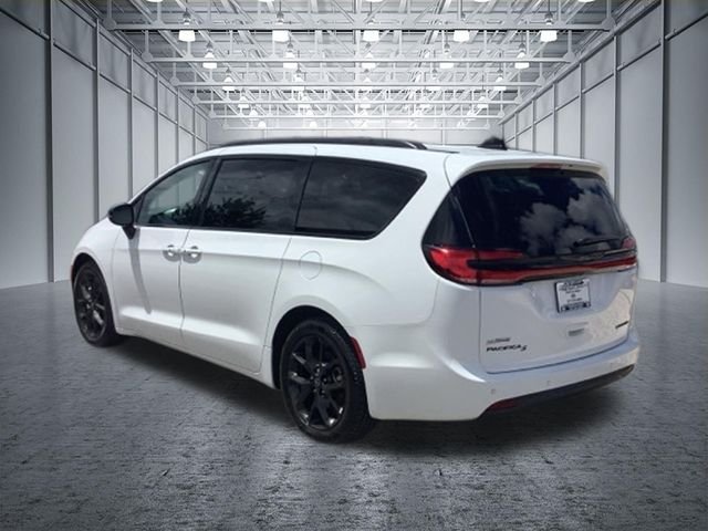 2025 Chrysler Pacifica Limited - Photo 3