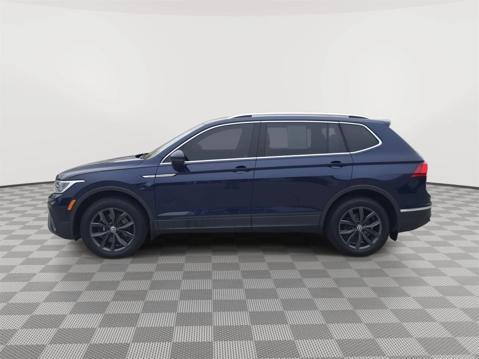 2022 Volkswagen Tiguan 2.0T SE 4Motion's photo