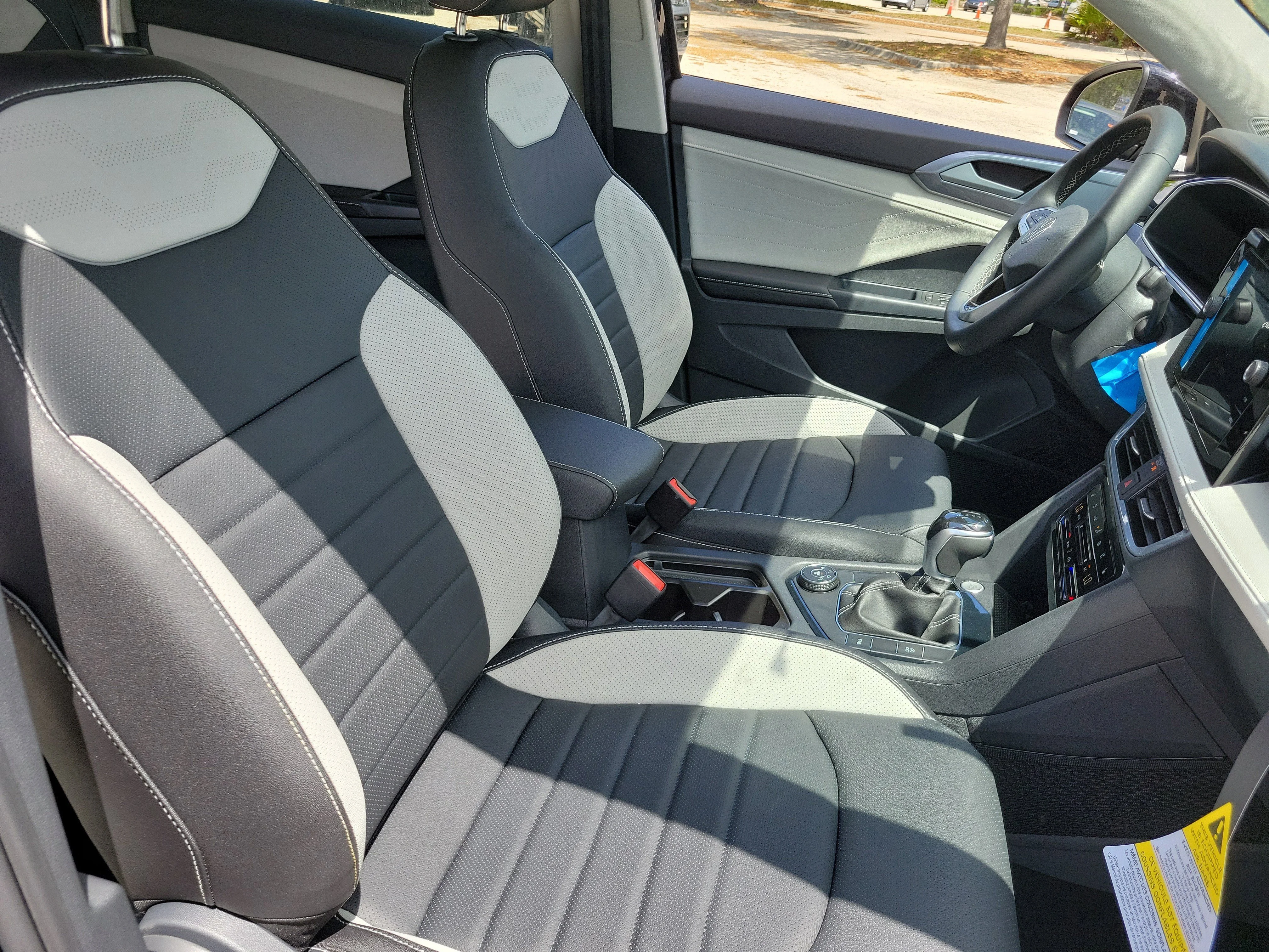 New 2026 Black Volkswagen 1.5T SEL image 6