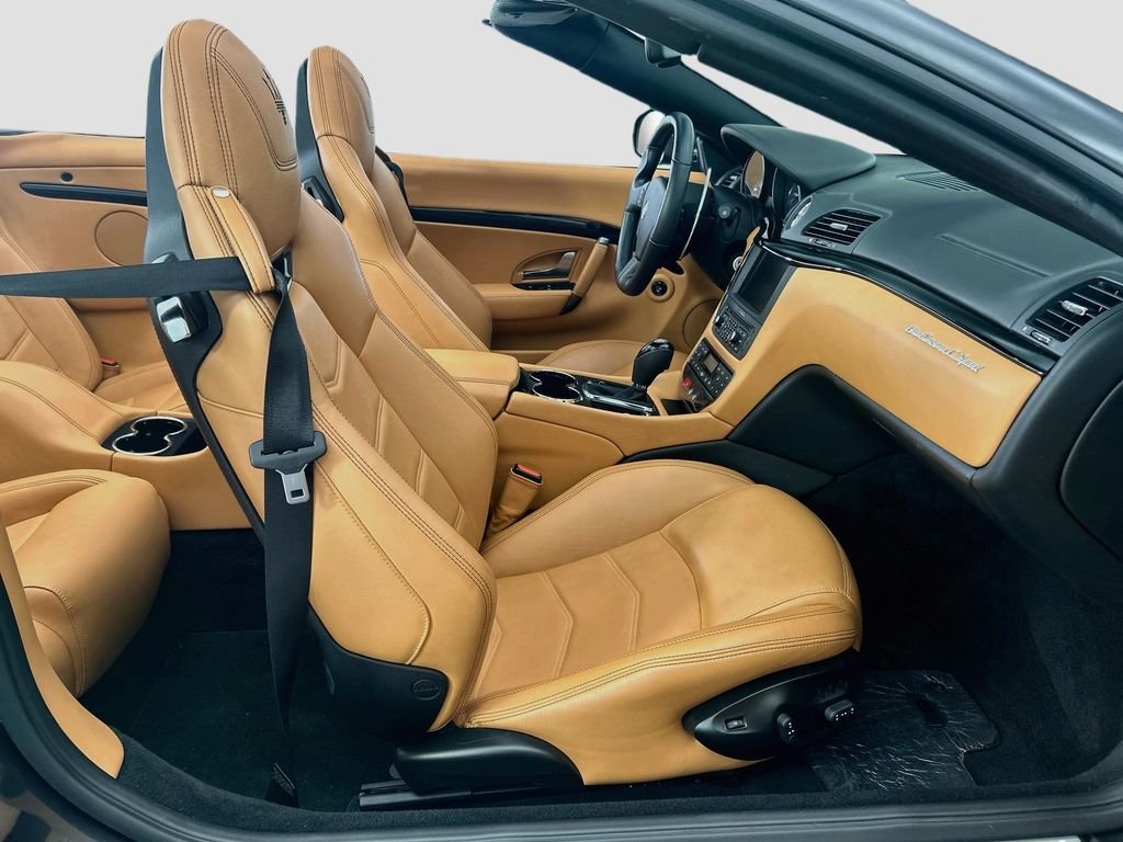 Used 2017 Grigio Granito Metallic Maserati Sport image 25
