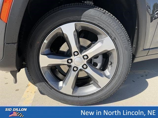 New 2026 Baltic Gray Metallic Clearcoat Jeep Limited image 5