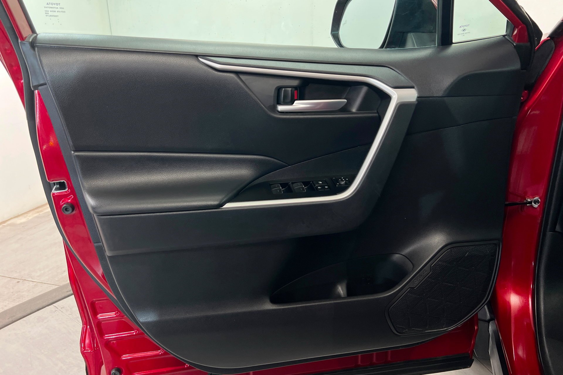 Used 2025 Red Toyota XLE image 14