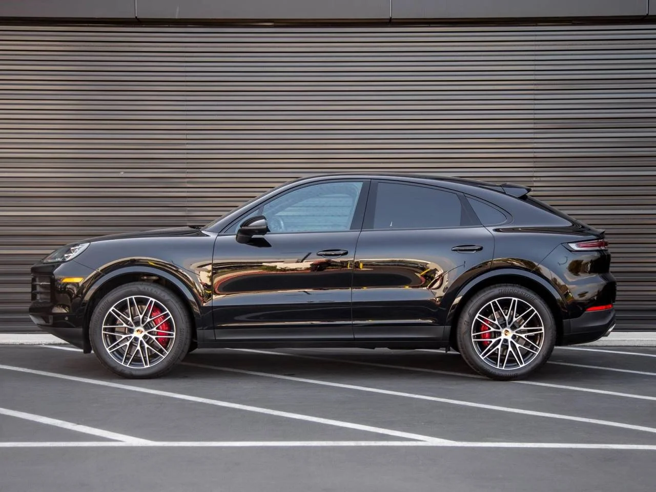 Certified Used 2024  Porsche S image 2