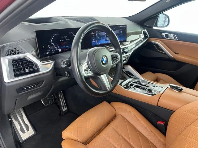 Used 2024 Red BMW xDrive40i image 13