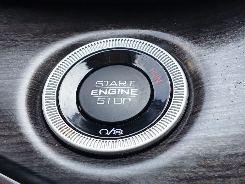 Used 2023 Gray Jeep Limited image 30