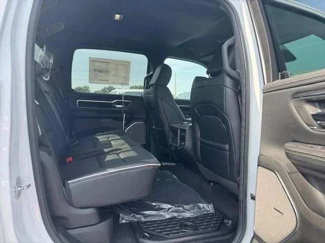 New 2026 Bright White Clear-Coat Exterior Paint RAM LARAMIE image 6
