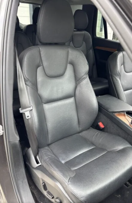 Used 2025 Gray Volvo T8 Plus image 7