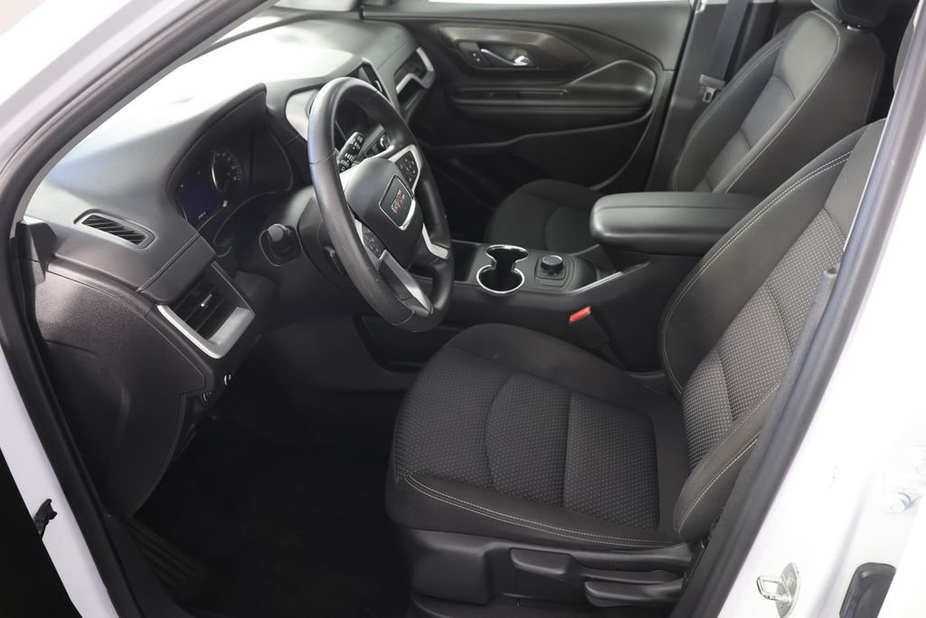 2023 GMC Terrain SLE - Photo 18