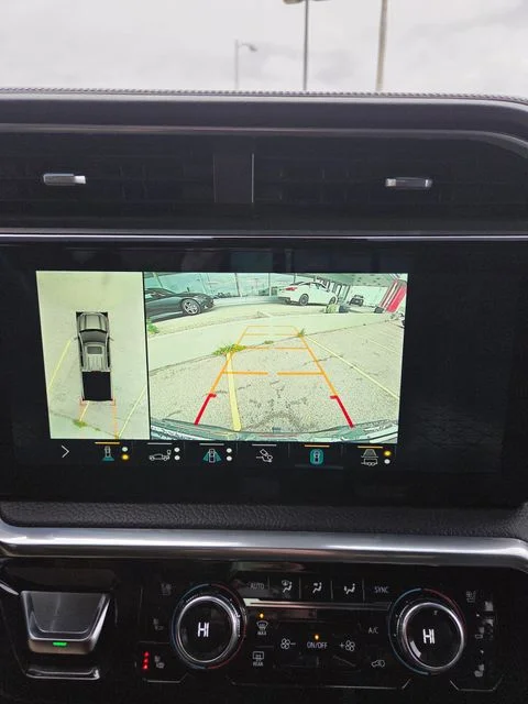 Used 2022 Onyx Black GMC Denali image 31