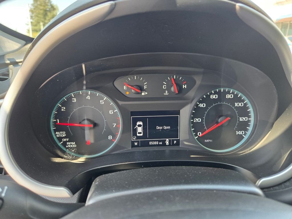 Used 2024 Gray Chevrolet LT image 18