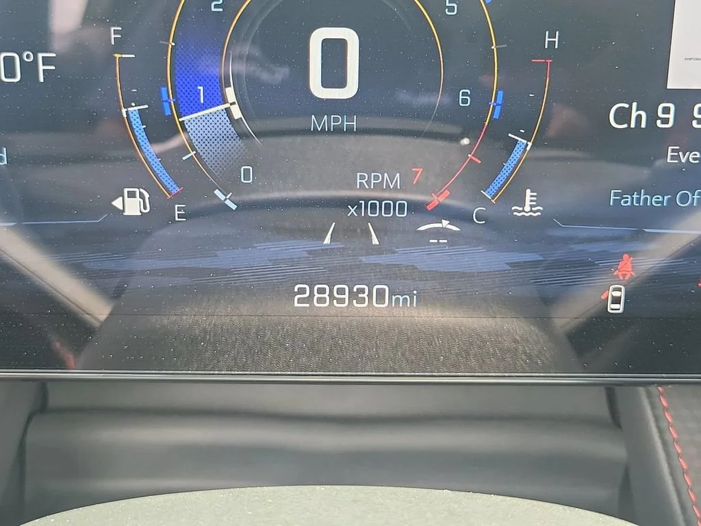 Used 2025 Mosaic Black Metallic Chevrolet RS image 12