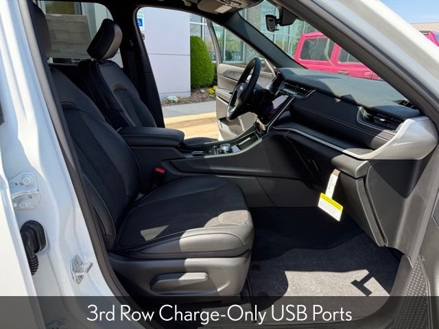 New 2025 Bright White Clear-Coat Exterior Paint Jeep Altitude X image 21