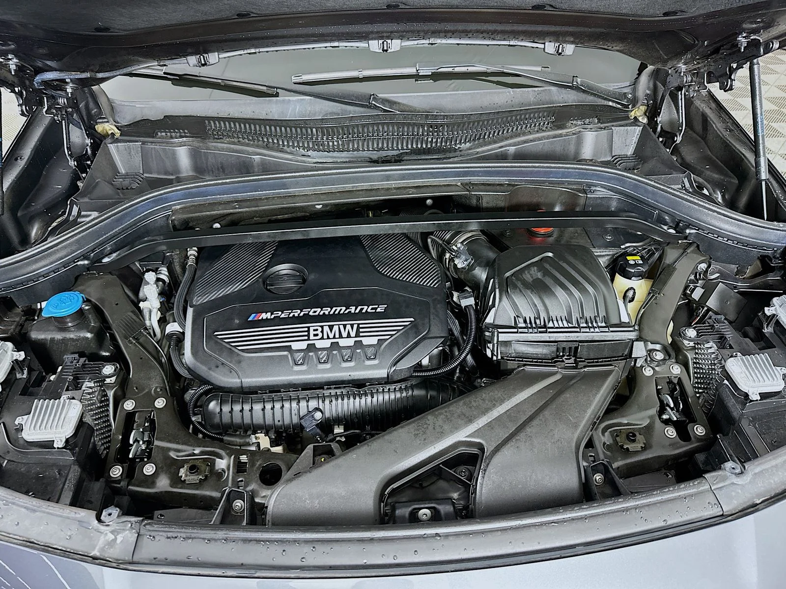 Used 2022 Mineral Grey Metallic BMW M35i image 30