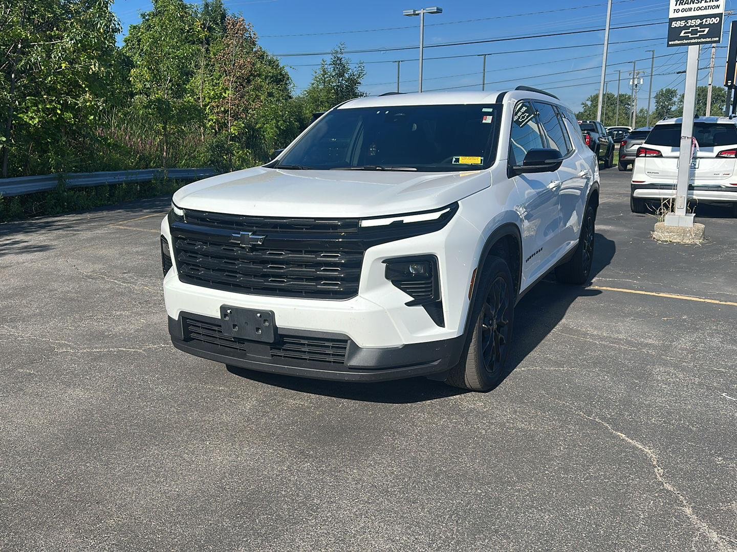 Used 2024 Summit White Chevrolet AWD LT image 5