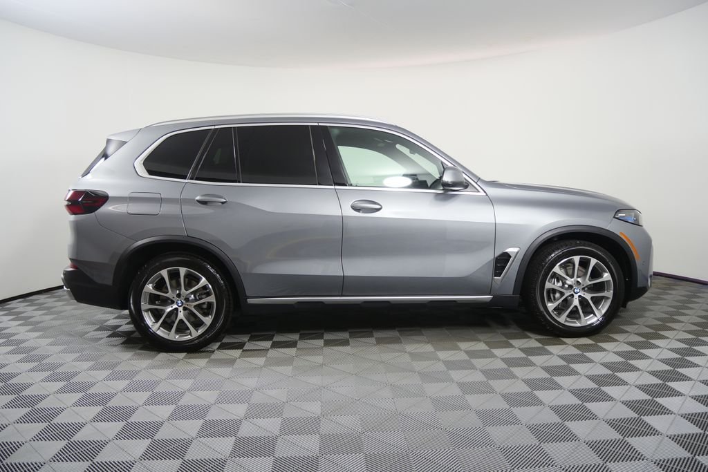 Certified Used 2026 Skyscraper Grey Metallic BMW sDrive40i image 6