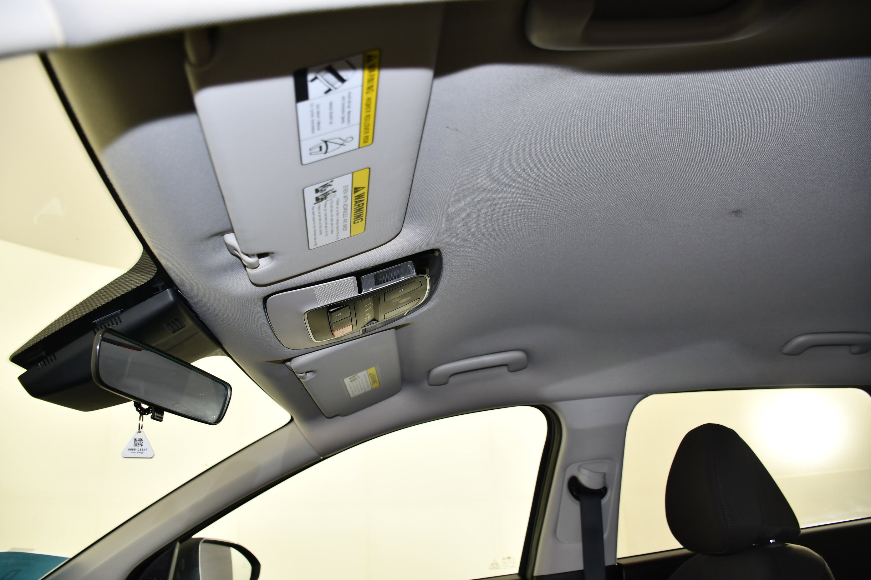 Used 2024 Dark Gray Metallic Hyundai SEL image 38