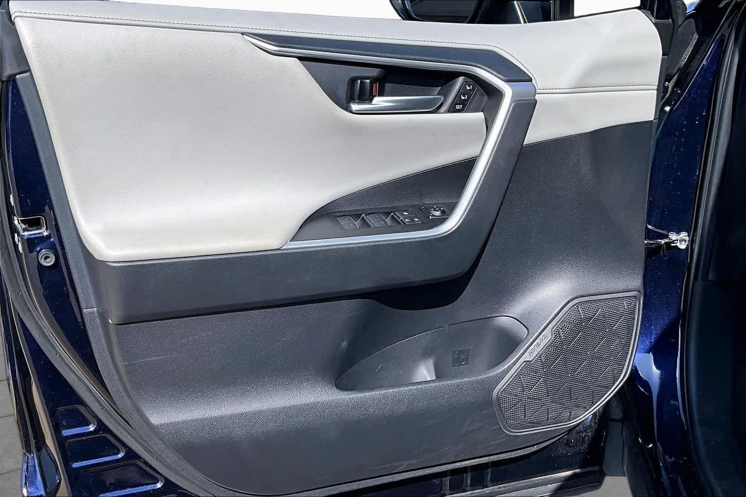 Used 2023 Blueprint Toyota Hybrid Limited image 24
