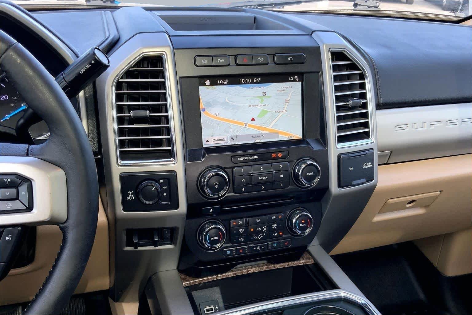 Used 2017 White Gold Ford Lariat image 6